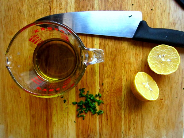 &nbsp; For the dressing, you will need Olive oil, fresh lemon juice, jalapeno, Garlic (not shown) salt, cashews, &amp; apple cider vinegar.